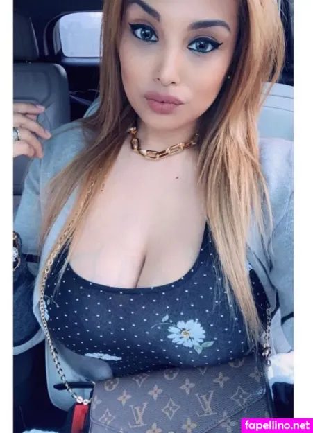 Sekzzibunnie 4 OnlyFans Thumbnail #b8y9T60HHs