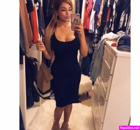 Sekzzibunnie 4 OnlyFans Thumbnail #cwbEVH9p8u