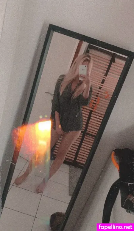 Selaneedsgeld OnlyFans Thumbnail #lZdYu8Sg89