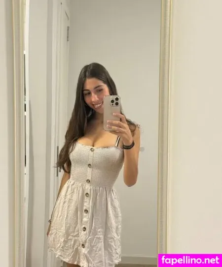 Selena Bloom Main Profile Photo