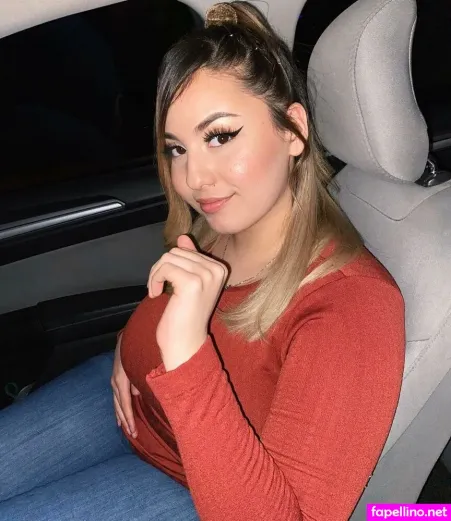Selena Flores OnlyFans Thumbnail #hfgZSZSXM4