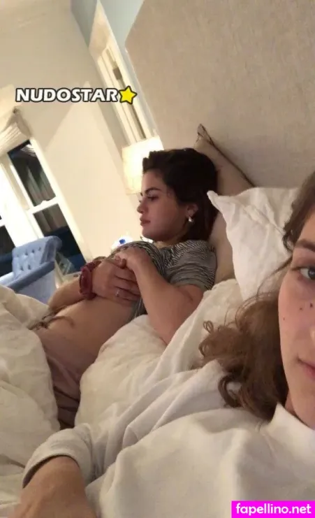 Selena Gomez OnlyFans Thumbnail #vKpMN5bgPc