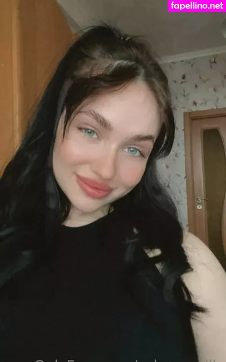 Selena Mills OnlyFans Thumbnail #1G5ZOcPne5