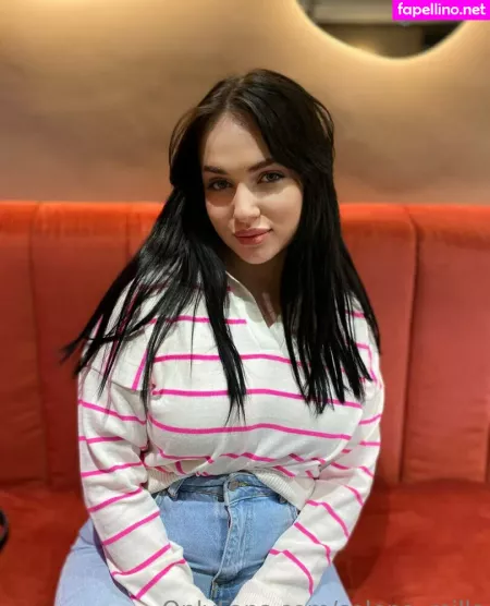 Selena Mills OnlyFans Thumbnail #O3NbbVvBH0