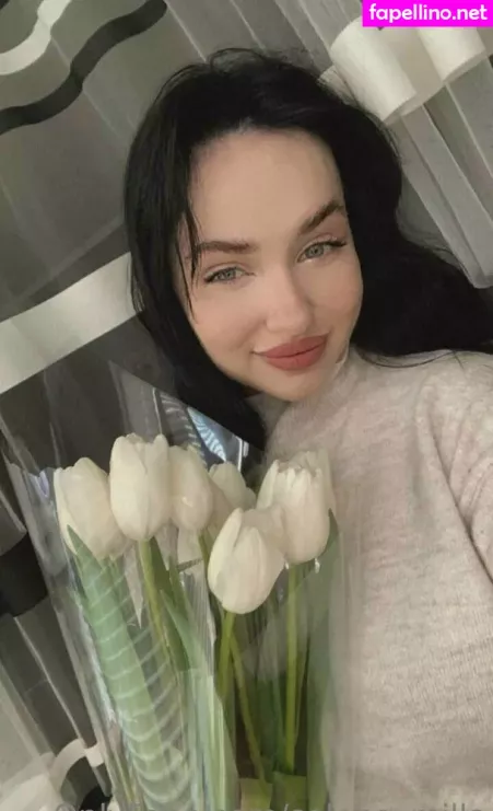 Selena Mills OnlyFans Thumbnail #WQClliY9se