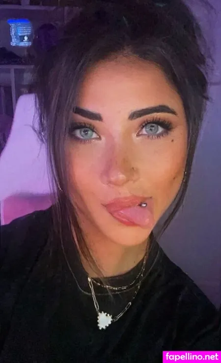 Selenalenaxo OnlyFans Thumbnail #GIGaSZFrix