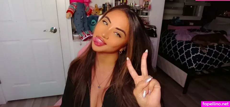 Selenalenaxo OnlyFans Thumbnail #fatt8ivNVY