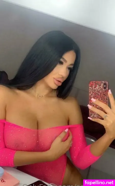 Selenasky OnlyFans Thumbnail #i2LCCInnQR