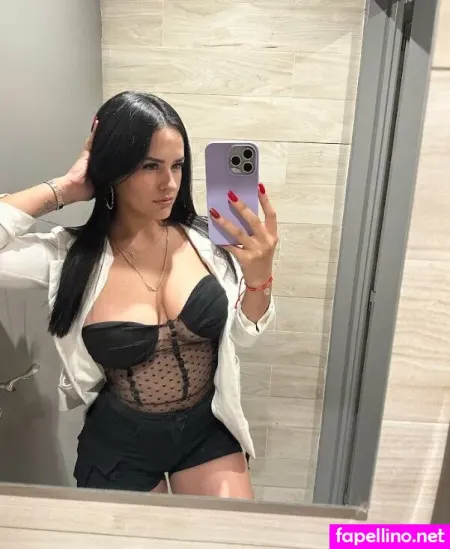 Selenasmilesalways OnlyFans Thumbnail #ApBfUBMXdk