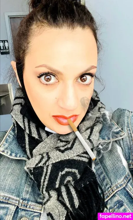 Selenasmokeshows OnlyFans Thumbnail #SwPZUkh8dL