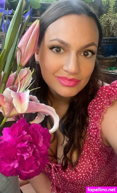 Selenasmokeshows Main Profile Photo