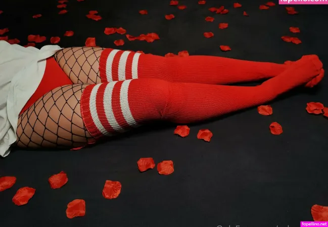 Selenaviolet OnlyFans Thumbnail #BWpD3b6AQ9