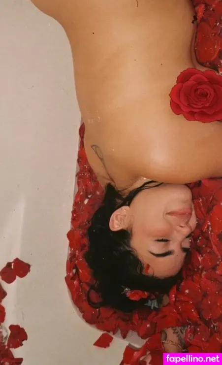 Selenaxoxoxo Marian OnlyFans Thumbnail #wUenfL9fKE