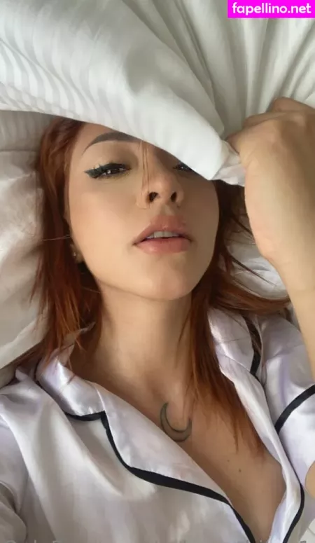 Selenewhitee1 OnlyFans Thumbnail #E1VS93CjaQ