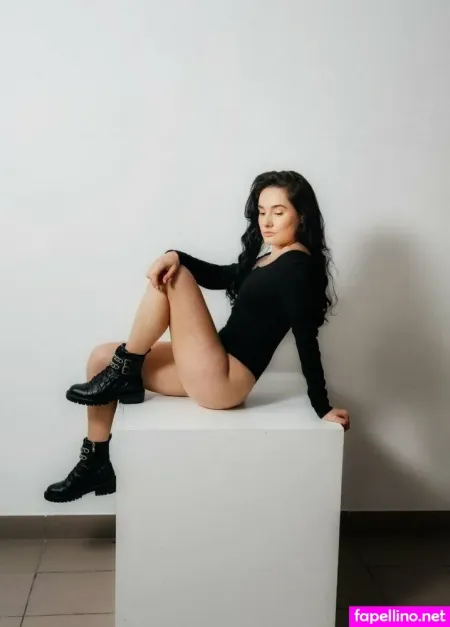 Selenie OnlyFans Thumbnail #fvftQKG2Ux