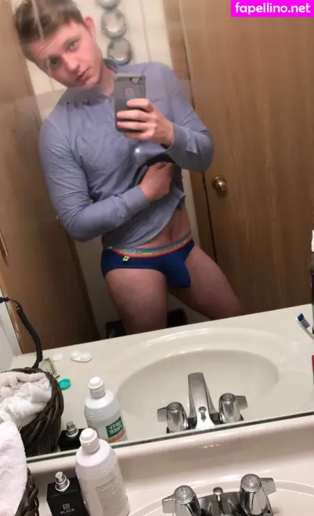 Selfiejesus OnlyFans Thumbnail #MMJs7pyyAn