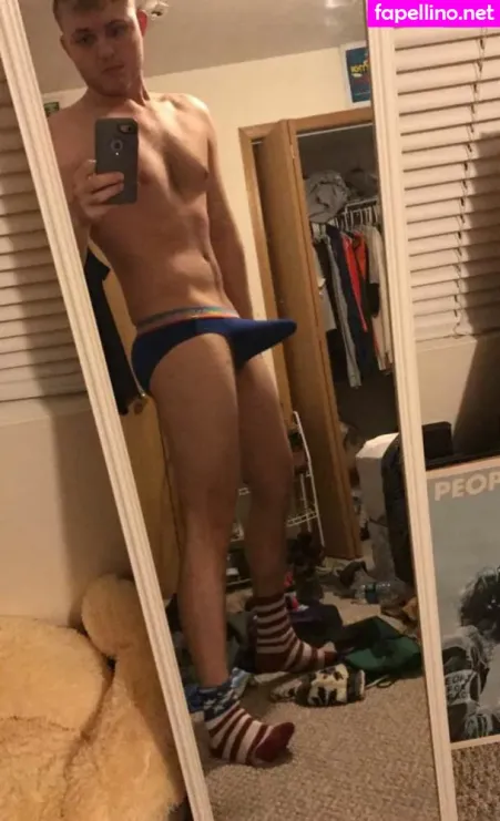 Selfiejesus OnlyFans Thumbnail #hCA6sBbABq