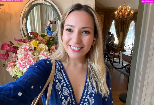 Selina Amini OnlyFans Thumbnail #7SQSp6D13X