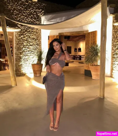 Selinaa OnlyFans Thumbnail #EdkWxiFHJ5