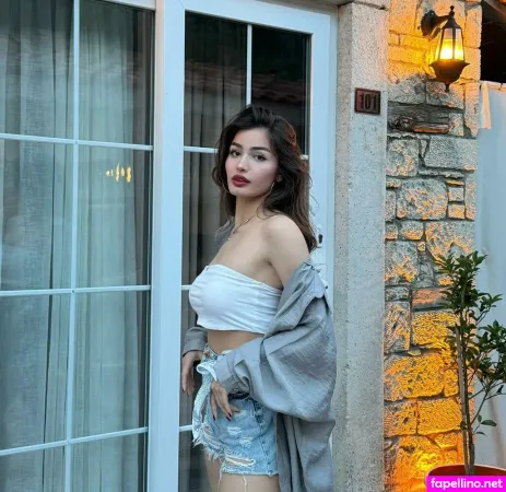 Selinhayat 0 OnlyFans Thumbnail #KSa4unnZIg