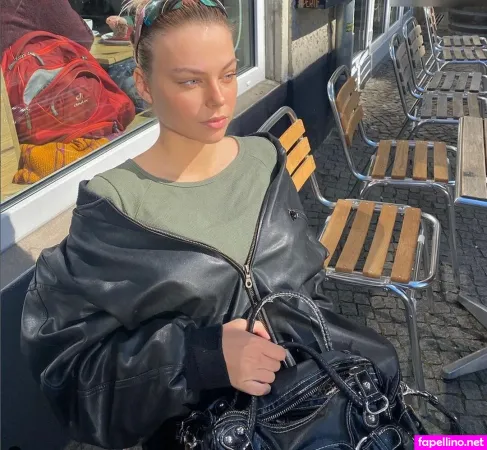 Selma May OnlyFans Thumbnail #IHnPgtMHb1