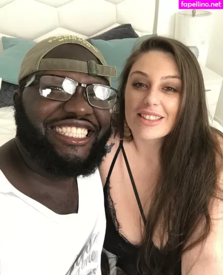 Semajmedia OnlyFans Thumbnail #YyeEIKdpmk