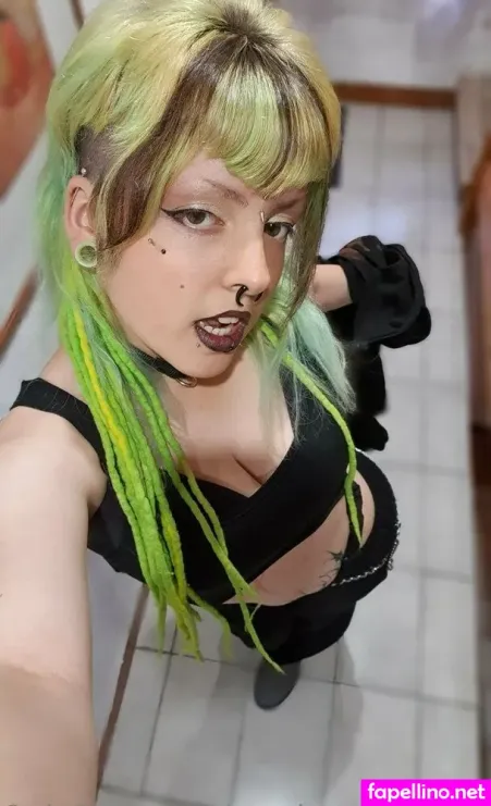 Semitattooedgoth 1 OnlyFans Thumbnail #GBLRGqZWaP