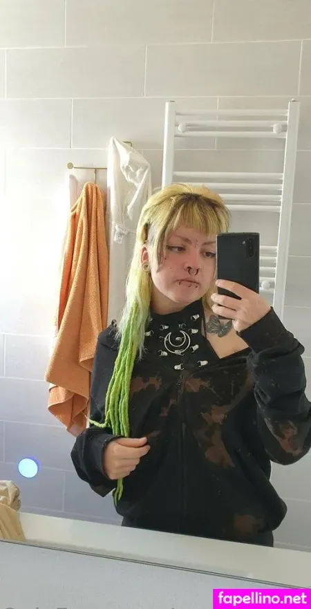 Semitattooedgoth 1 OnlyFans Thumbnail #fdLf6JHt3m