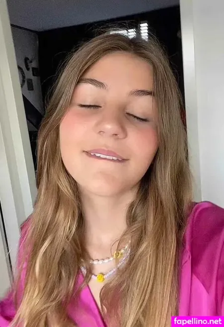 Senna Bellod OnlyFans Thumbnail #C6yZ9R5fWS