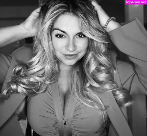 Sensi Lowe OnlyFans Thumbnail #US3ryHm5wI