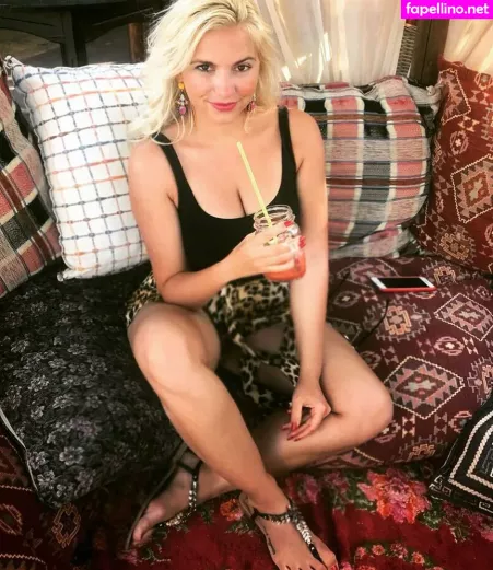 Sensi Lowe OnlyFans Thumbnail #bBekDqxlYb