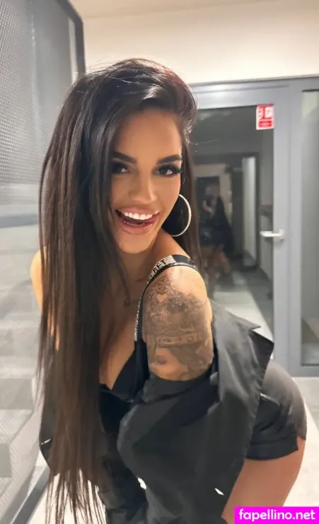 Sensi Paris OnlyFans Thumbnail #0SAbwVjjye