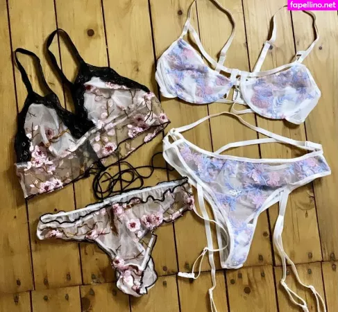 Sensualvibesss OnlyFans Thumbnail #2bcjLGToMJ