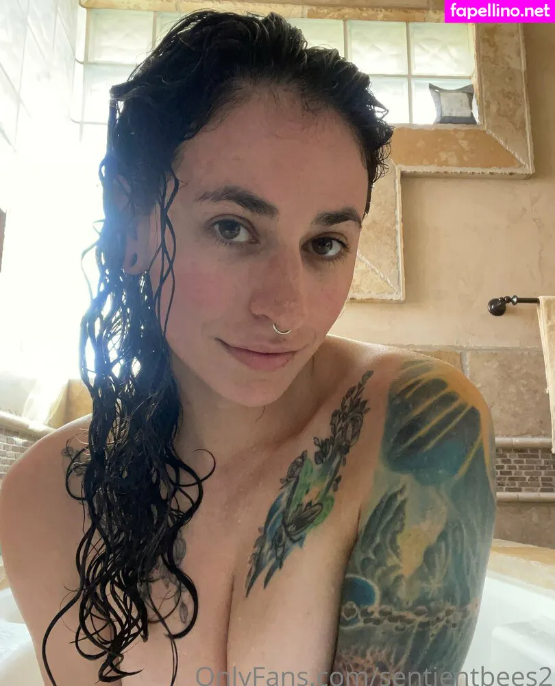 lovwis777, sentientbees2 Nude Leaked OnlyFans Photo #VglxfcJ4Ii