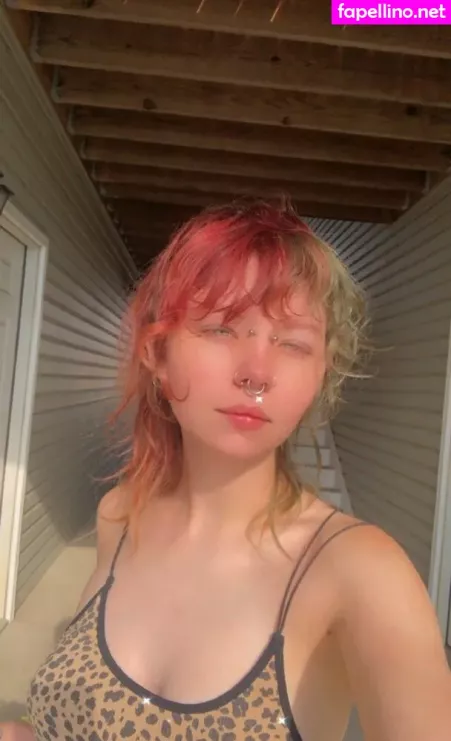 Sentientwaifu OnlyFans Thumbnail #4TvR4cEJtw