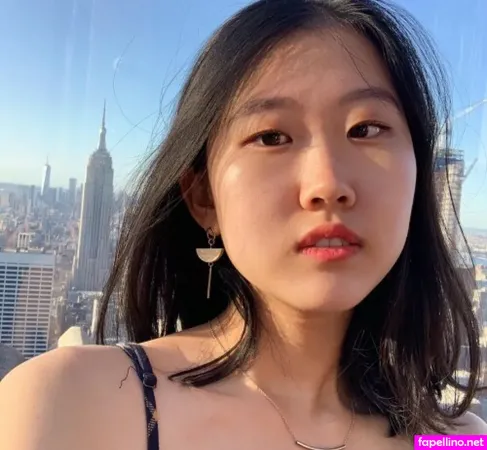 Ser Lee OnlyFans Thumbnail #Z7D1GFqEfq