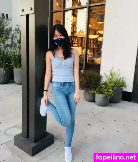 Ser Lee OnlyFans Thumbnail #dn59cXYXZW