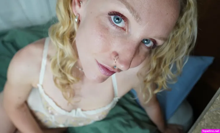 Serafinasky OnlyFans Thumbnail #HJCeYg5SXV