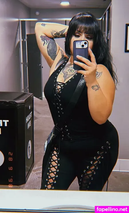 Seraphinagrim OnlyFans Thumbnail #0vyGrY4TCk