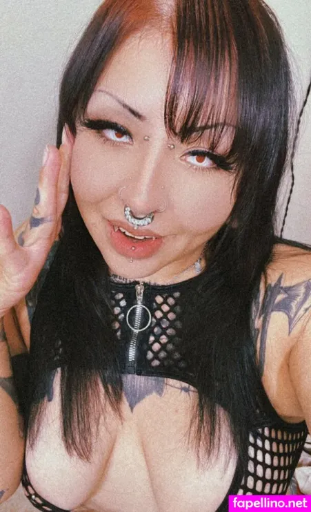 Seraphinagrim OnlyFans Thumbnail #DXZqOK1Ujy