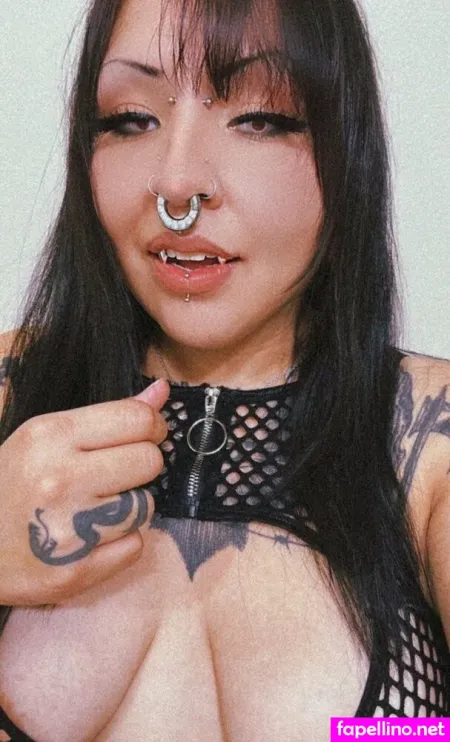 Seraphinagrim OnlyFans Thumbnail #eEMFHKxQUq