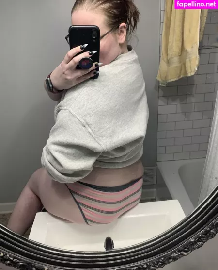 Serena King OnlyFans Thumbnail #bOhxE5UJit