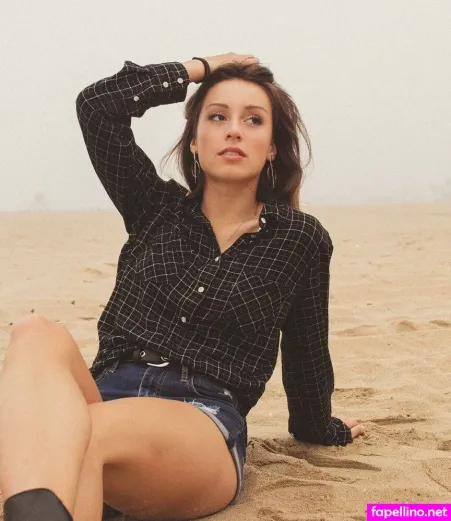 Serena Mello OnlyFans Thumbnail #LbllZwjbo1