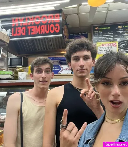 Serena Mello OnlyFans Thumbnail #oYAbpv6j5s