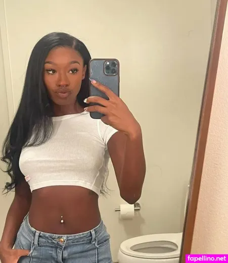 Serena Page OnlyFans Thumbnail #hZ9okdCgpE