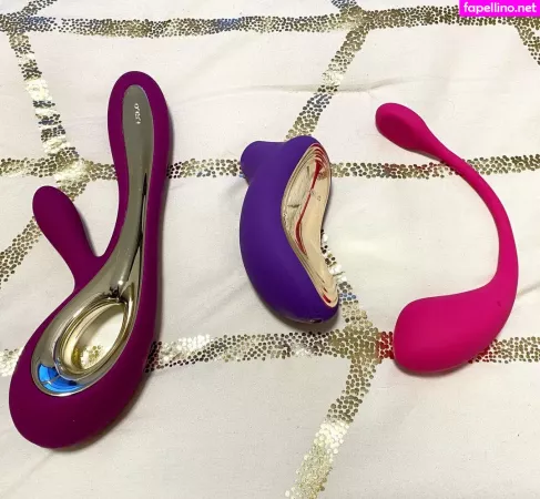 Serenasahirnyc OnlyFans Thumbnail #ooK4geAhSo