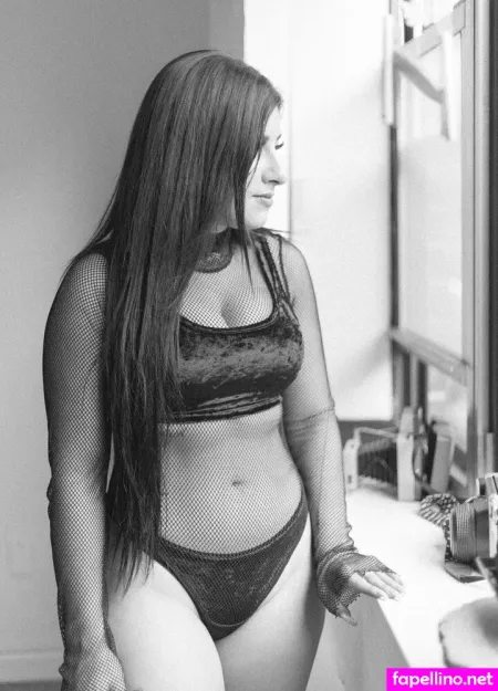 Serenasinsxxx 1 OnlyFans Thumbnail #Xd3lD2I1ea