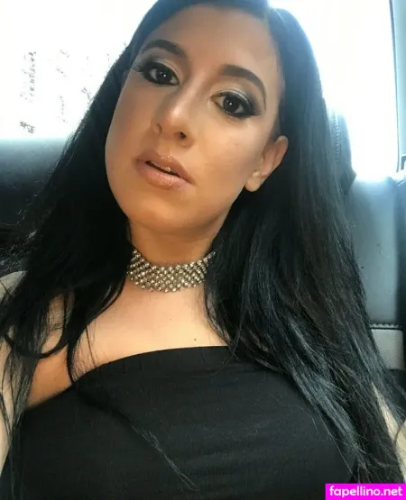 Serenasinsxxx 1 OnlyFans Thumbnail #n1lVg7Uao7