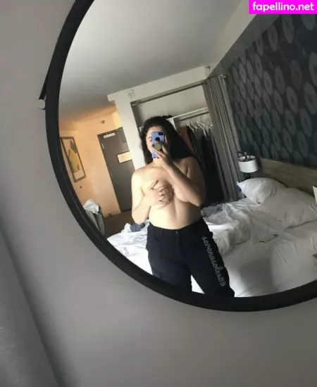 Serenasoles99 OnlyFans Thumbnail #skOXn7BIxi