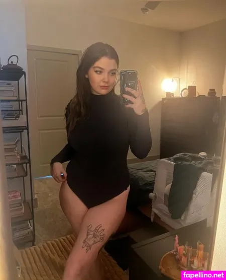 Serenasummersfree OnlyFans Thumbnail #8TPH1nlpR1